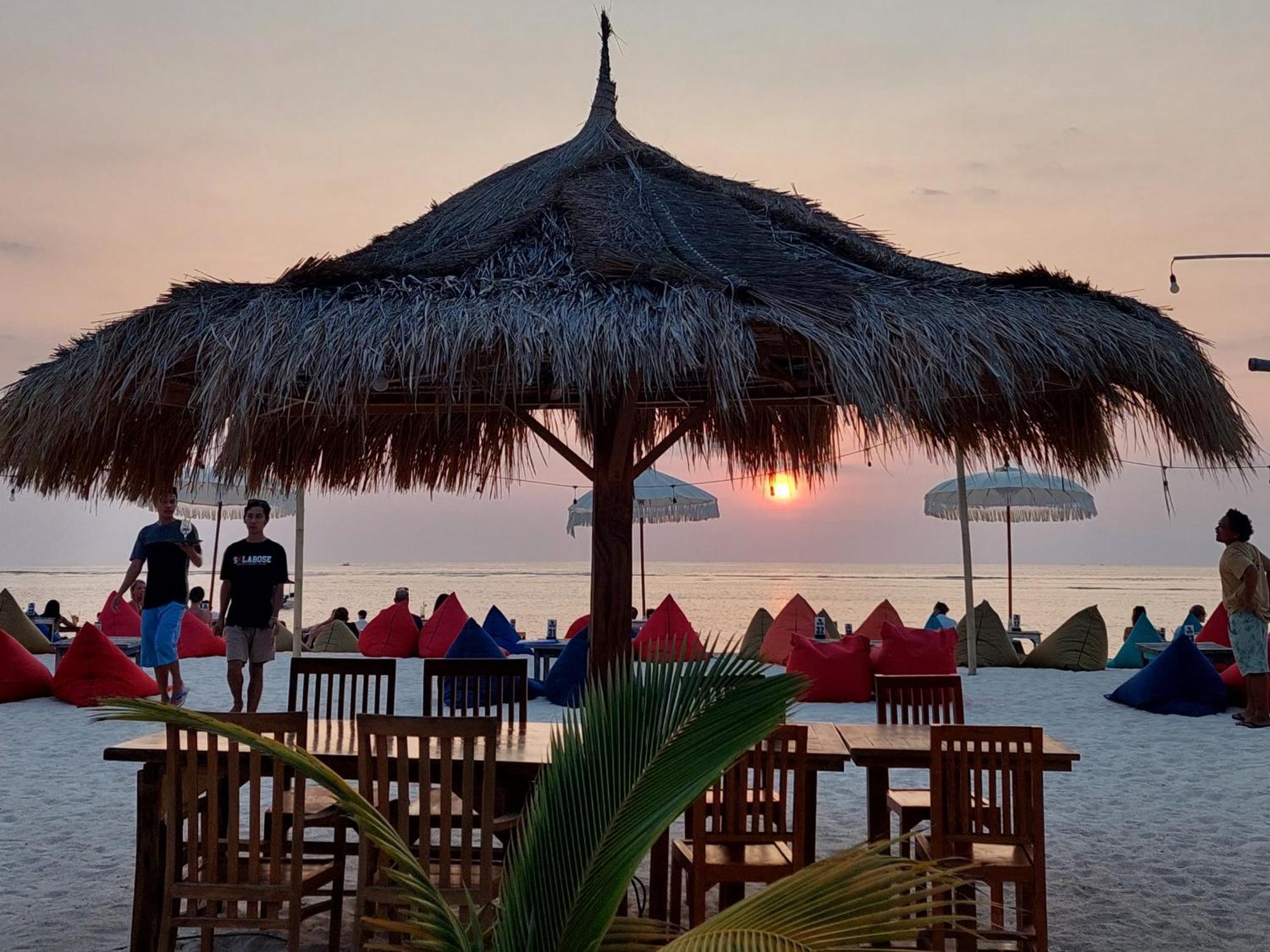 Solabose Cottages Gili Air Exteriör bild