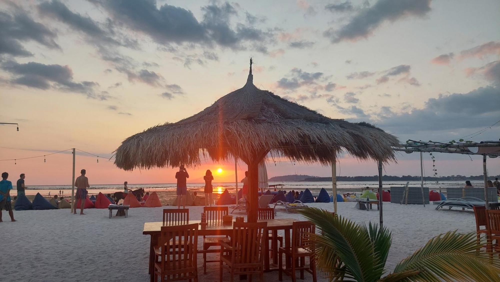 Solabose Cottages Gili Air Exteriör bild